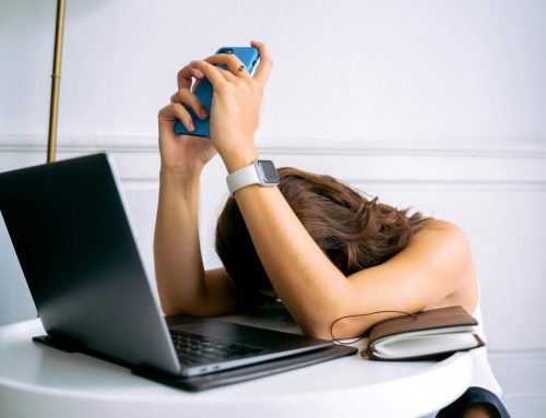 From FOMO to Burnout: How Social Media Shapes Mental Health